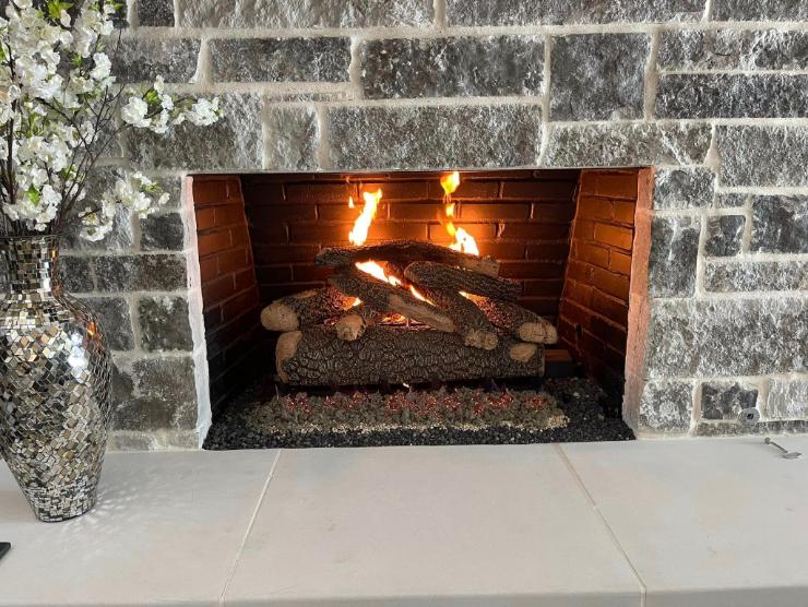 319678681_826857952003421_6053049257588014960_n Fireplaces Gallery